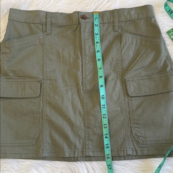 Gap Olive Green Cargo Pocket Mini Skirt Size 10 - Picture 14 of 14